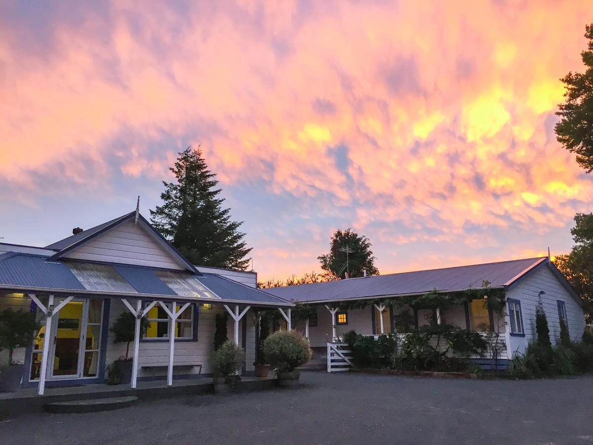 Tongariro Crossing Lodge National Park Exterior photo